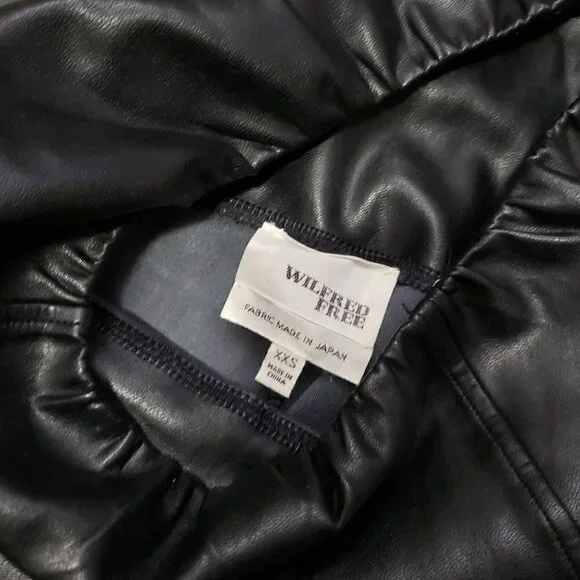 Wilfred Free * Aritzia DARIA Pants * Faux Leather - Picture 4 of 5